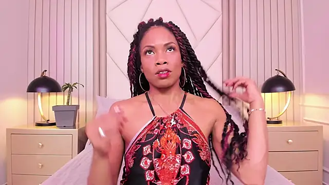 Snapshot of LailaDavidson chatting on January 2026 12:32:01 PM LailaDavidson online show from January 2026 12:32:01 PM