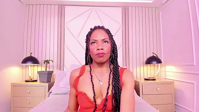 Snapshot of LailaDavidson chatting on January 2026 12:33:02 PM LailaDavidson online show from January 2026 12:33:02 PM