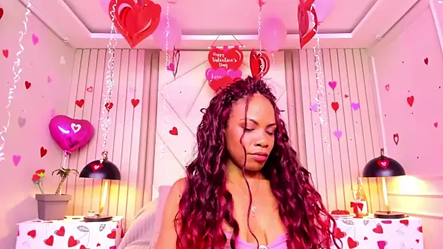 Snapshot of LailaDavidson chatting on February 2026 12:24:01 PM LailaDavidson online show from February 2026 12:24:01 PM