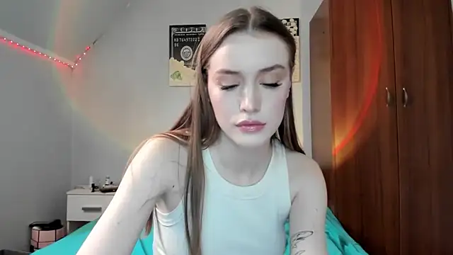 Snapshot of tinyglow chatting on February 2026 11:49:02 PM tinyglow online show from February 2026 11:49:02 PM