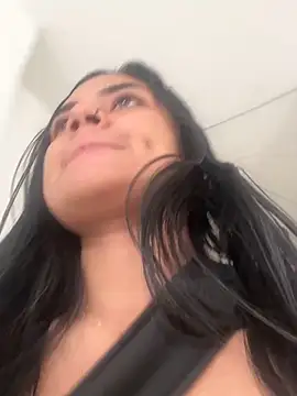 lizmy online show from December 2025 09:09:02 PM