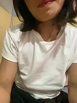Trangbabylove online show from July 2026 06:10:02 AM