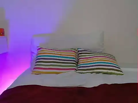 Snapshot of pinkbrisa chatting on February 2026 03:33:02 AM pinkbrisa online show from February 2026 03:33:02 AM