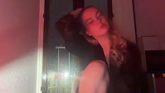 Snapshot of Josefinswe chatting on January 2026 08:03:02 PM Josefinswe online show from January 2026 08:03:02 PM