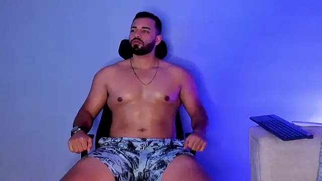 Snapshot of Chris_Varden chatting on January 2026 07:28:02 PM Chris Varden online show from January 2026 07:28:02 PM