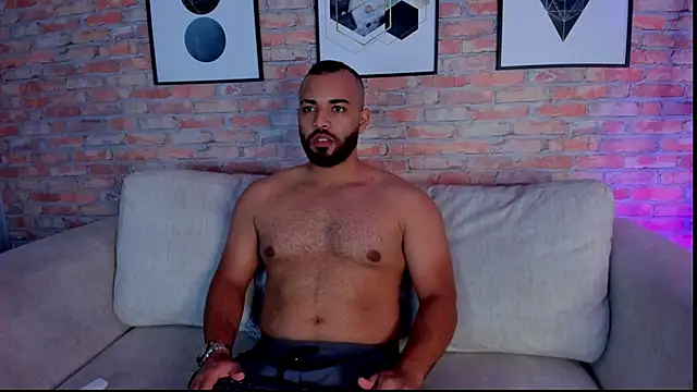 Snapshot of Chris_Varden chatting on February 2026 02:21:02 PM Chris Varden online show from February 2026 02:21:02 PM