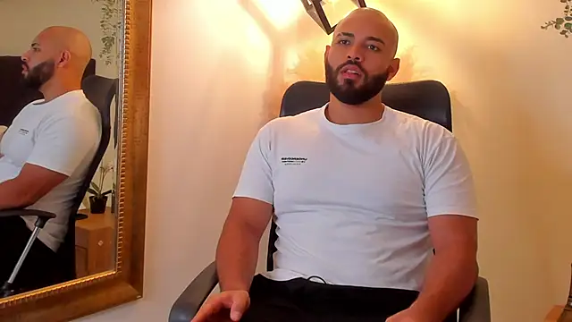 Chris Varden online show from May 2026 03:04:02 AM