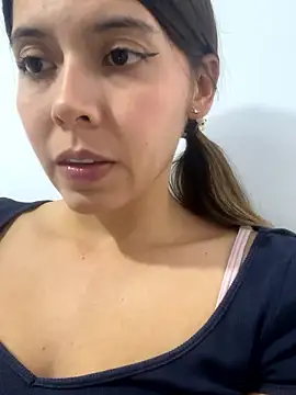 Snapshot of MayaHoffman chatting on January 2026 09:52:02 PM MayaHoffman online show from January 2026 09:52:02 PM