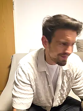 Snapshot of Mystery_Mark chatting on April 2026 05:37:01 PM Mystery Mark online show from April 2026 05:37:01 PM