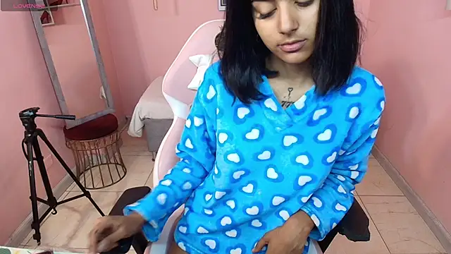 Snapshot of Milu_carbajal_x chatting on January 2026 08:14:02 PM Milu carbajal x online show from January 2026 08:14:02 PM