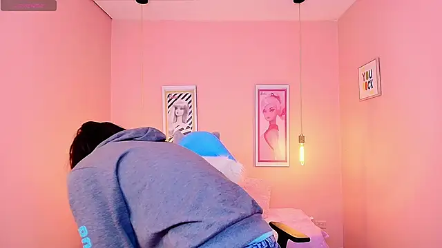 Snapshot of Milu_carbajal_x chatting on February 2026 12:36:01 PM Milu carbajal x online show from February 2026 12:36:01 PM