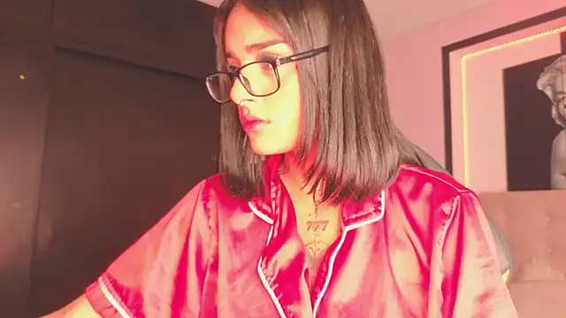 Milu carbajal x online show from May 2026 04:51:01 AM