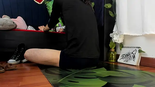 AngelDamianArt online show from December 2025 03:54:01 PM