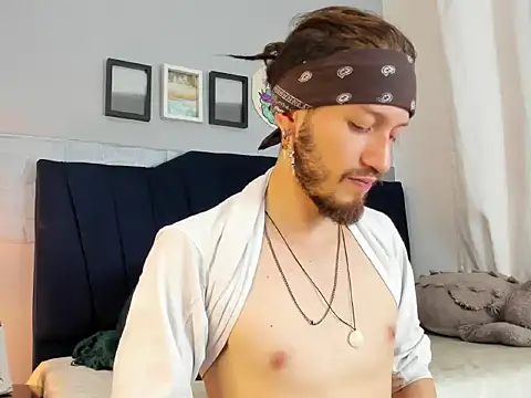 AngelDamianArt online show from February 2026 07:36:02 PM