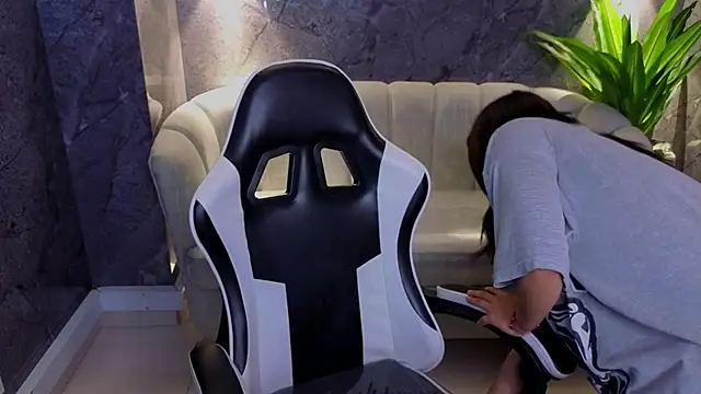 Snapshot of Emily_Tx_ chatting on December 2025 02:50:02 AM Emily Tx online show from December 2025 02:50:02 AM