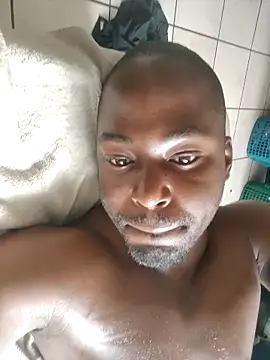 Snapshot of TheeNakedSaint_ chatting on February 2026 07:40:01 AM TheeNakedSaint online show from February 2026 07:40:01 AM