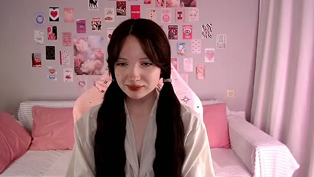 Snapshot of Lexi_Bottom chatting on January 2026 02:06:02 AM Lexi Bottom online show from January 2026 02:06:02 AM