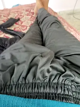 Snapshot of DesiAnita3693 chatting on November 2025 08:03:01 AM DesiAnita3693 online show from November 2025 08:03:01 AM