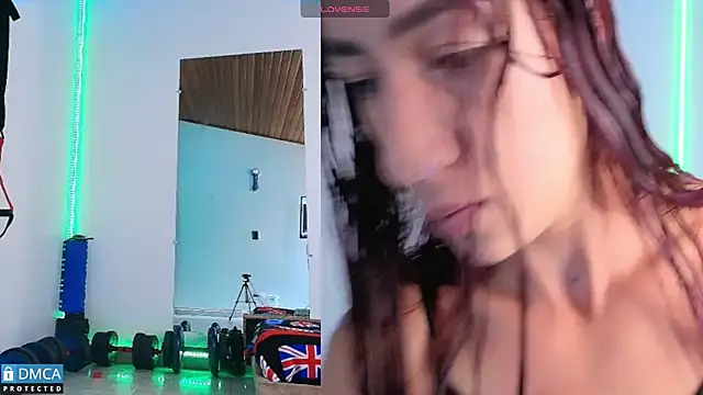 scarlett fire5 online show from April 2026 05:26:01 PM
