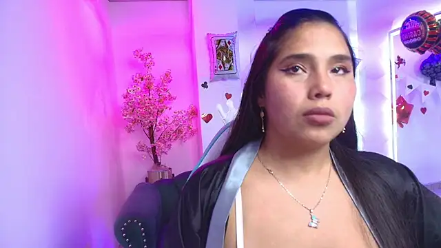 Gemma bellini online show from February 2026 07:30:02 PM