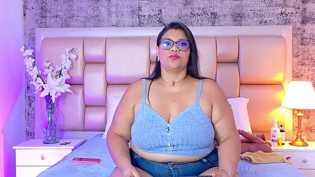 Snapshot of SelennaCooper chatting on February 2026 12:21:01 PM SelennaCooper online show from February 2026 12:21:01 PM