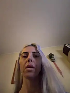 Snapshot of feliciafelon chatting on April 2026 11:52:02 PM feliciafelon online show from April 2026 11:52:02 PM