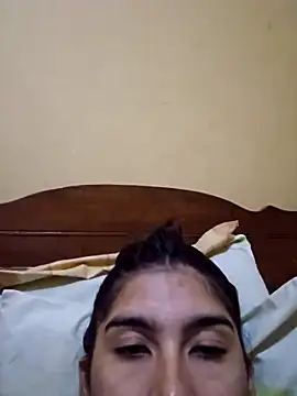 Snapshot of skinnyrox chatting on March 2026 02:35:02 AM skinnyrox online show from March 2026 02:35:02 AM