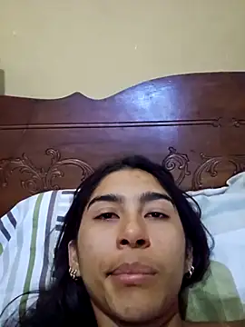 Snapshot of skinnyrox chatting on March 2026 02:37:01 AM skinnyrox online show from March 2026 02:37:01 AM