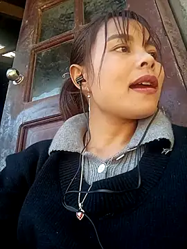 Snapshot of mon1-day chatting on February 2026 06:47:01 AM mon1-day online show from February 2026 06:47:01 AM