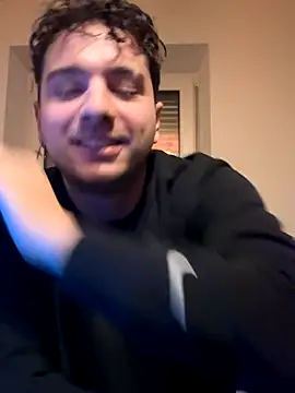 Snapshot of lukassmiile chatting on November 2025 03:34:01 AM lukassmiile online show from November 2025 03:34:01 AM