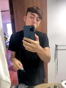 Boyfriend-Hot online show from November 2025 10:26:01 PM