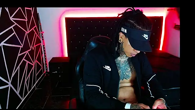 Snapshot of Zero-X9 chatting on November 2025 09:47:01 PM Zero-X9 online show from November 2025 09:47:01 PM