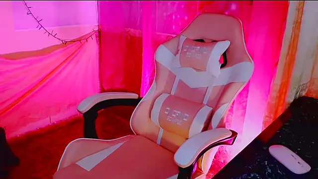 BESTLOLA online show from November 2025 08:57:02 AM