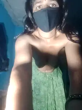 Snapshot of Sexi_soniy432 chatting on February 2026 01:40:02 PM Sexi soniy432 online show from February 2026 01:40:02 PM