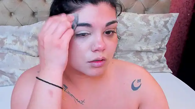 SpicyCarlaXX online show from May 2026 01:07:01 PM