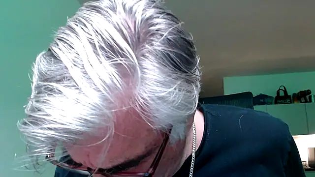 Buidapest online show from May 2026 06:54:02 AM