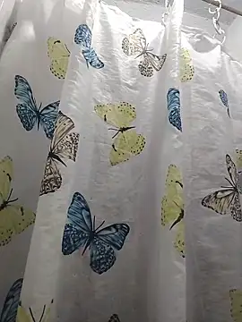 Snapshot of Angel-umbra chatting on December 2025 06:35:02 PM Angel-umbra online show from December 2025 06:35:02 PM