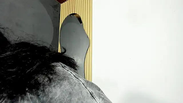 Snapshot of Angel-umbra chatting on December 2025 11:10:02 PM Angel-umbra online show from December 2025 11:10:02 PM