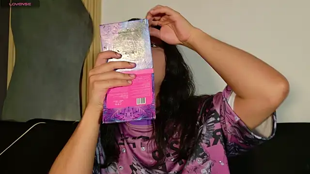 Snapshot of Angel-umbra chatting on January 2026 08:58:01 PM Angel-umbra online show from January 2026 08:58:01 PM