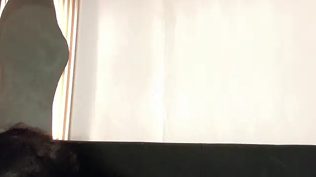 Snapshot of Angel-umbra chatting on January 2026 10:30:02 PM Angel-umbra online show from January 2026 10:30:02 PM