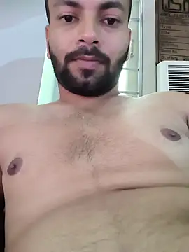 hunterr1593 online show from May 2026 02:42:02 AM