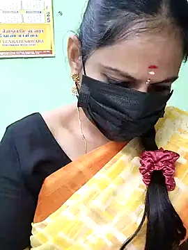 Queen-Neha online show from November 2025 07:13:02 PM