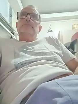 Snapshot of nard53 chatting on June 2026 10:47:02 PM nard53 online show from June 2026 10:47:02 PM