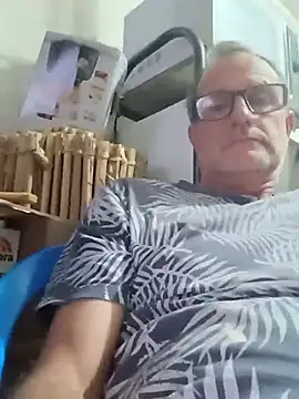 Snapshot of nard53 chatting on July 2026 11:31:01 PM nard53 online show from July 2026 11:31:01 PM