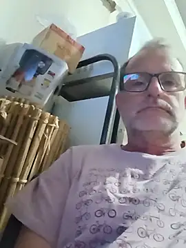 Snapshot of nard53 chatting on July 2026 08:52:02 AM nard53 online show from July 2026 08:52:02 AM