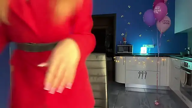 Snapshot of Jolienne chatting on December 2025 09:00:01 PM Jolienne online show from December 2025 09:00:01 PM