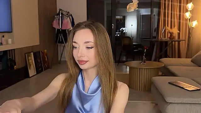 Jolienne online show from May 2026 08:26:01 PM