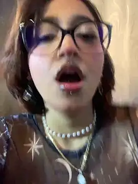 Snapshot of LilithMonette chatting on March 2026 03:03:02 AM LilithMonette online show from March 2026 03:03:02 AM