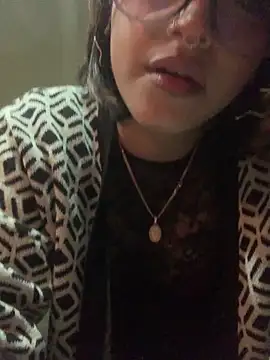 Snapshot of LilithMonette chatting on April 2026 02:16:02 AM LilithMonette online show from April 2026 02:16:02 AM