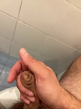 Snapshot of marc8876 chatting on November 2025 10:04:01 PM marc8876 online show from November 2025 10:04:01 PM